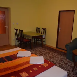 ab-apartments.karlovyvary-hotels.com/