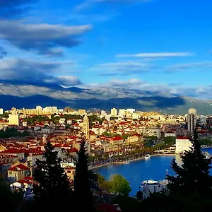 Kameni Val , Split Croacia