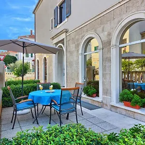 Prestige Lux , Split Croacia